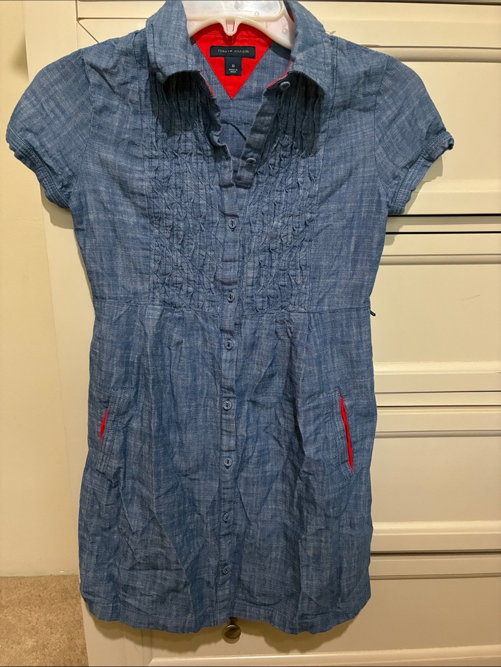 Tommy Hilfiger Girl’s Blue Chambray Button Dress with Red Pockets Size 10